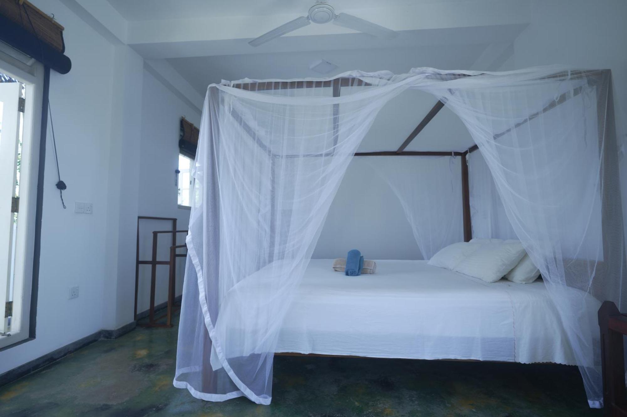 Bed and Breakfast Casa Tharin Madiha Матара Экстерьер фото